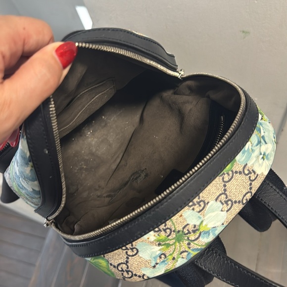 Gucci Bloom Backpack - Picture 12 of 14